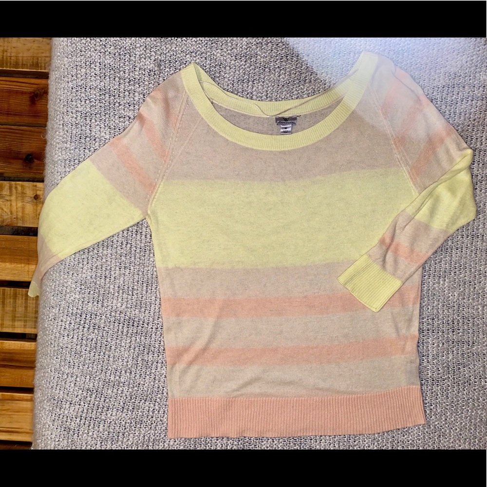 Lightweight sweater